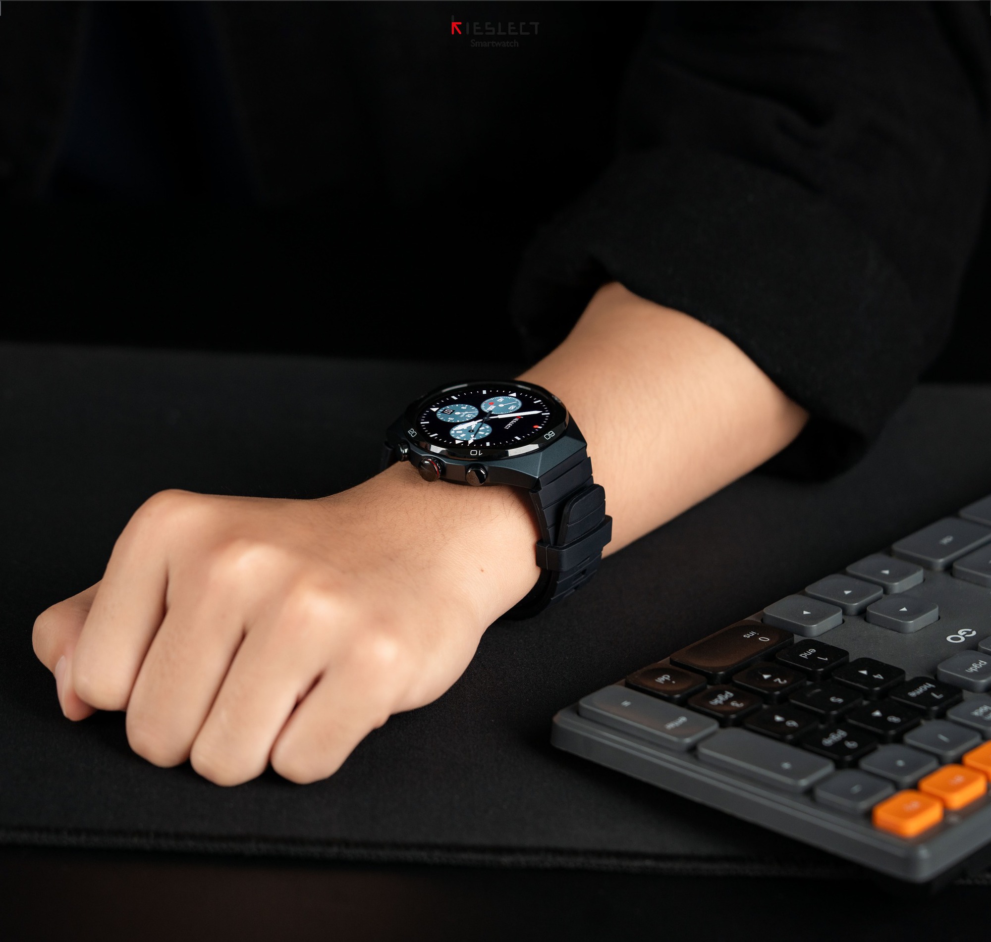 Smartwatch giá rẻ dưới 2 triệu với AI ChatGPT và pin sử dụng hàng tuần - Ảnh 2.