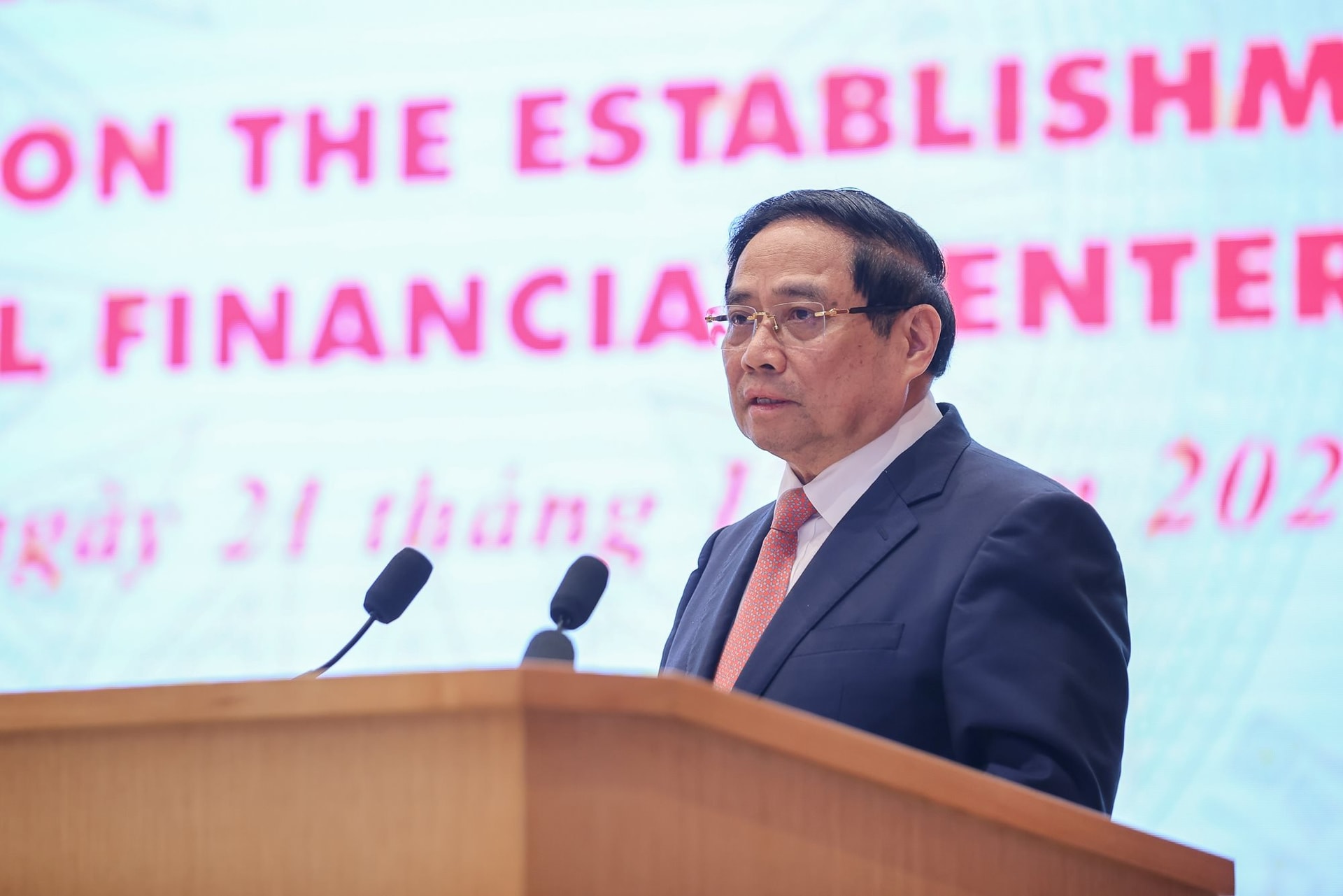 Việt Nam c&ocirc;ng bố th&agrave;nh lập m&ocirc; h&igrave;nh c&oacute; ảnh hưởng lớn tới nền kinh tế, tương lai như New York, Thượng Hải