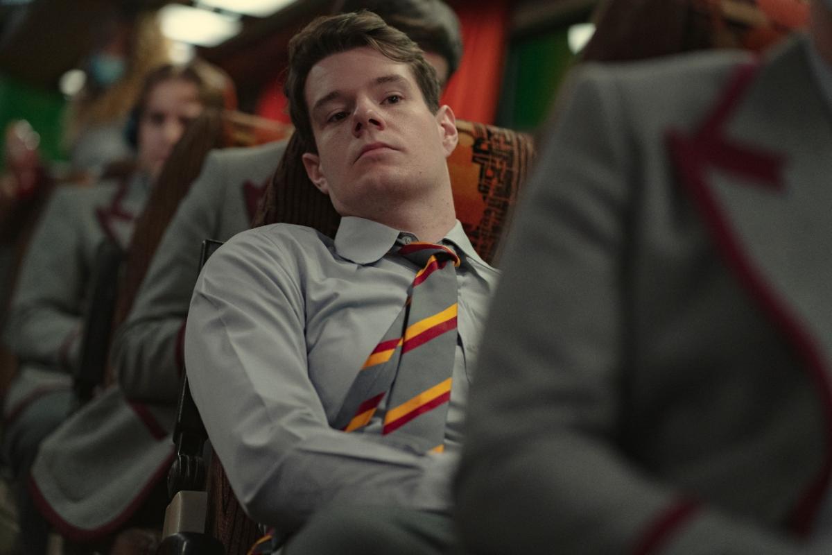 Xem phim Sex Education lần thứ 5, t&ocirc;i hốt hoảng nhận ra l&yacute; do con trai m&igrave;nh lầm đường, ngay h&ocirc;m sau liền đề nghị ly h&ocirc;n chồng- Ảnh 1.