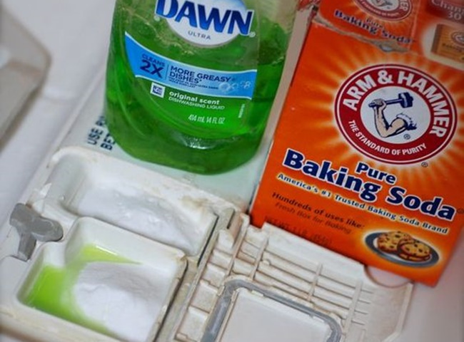 T&ocirc;i thật sự cho&aacute;ng trước c&aacute;ch giới trẻ dọn bếp: D&ugrave;ng to&agrave;n đồ rẻ m&agrave; bếp sạch bong kin k&iacute;t hơn cả sản phẩm đắt- Ảnh 2.