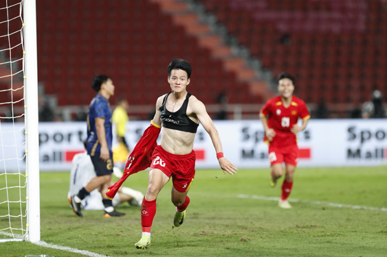 Nh&igrave;n lại chiếc HCV SEA Games 33 của U22 Việt Nam: Dấu ấn từ những si&ecirc;u dự bị - Ảnh 2.