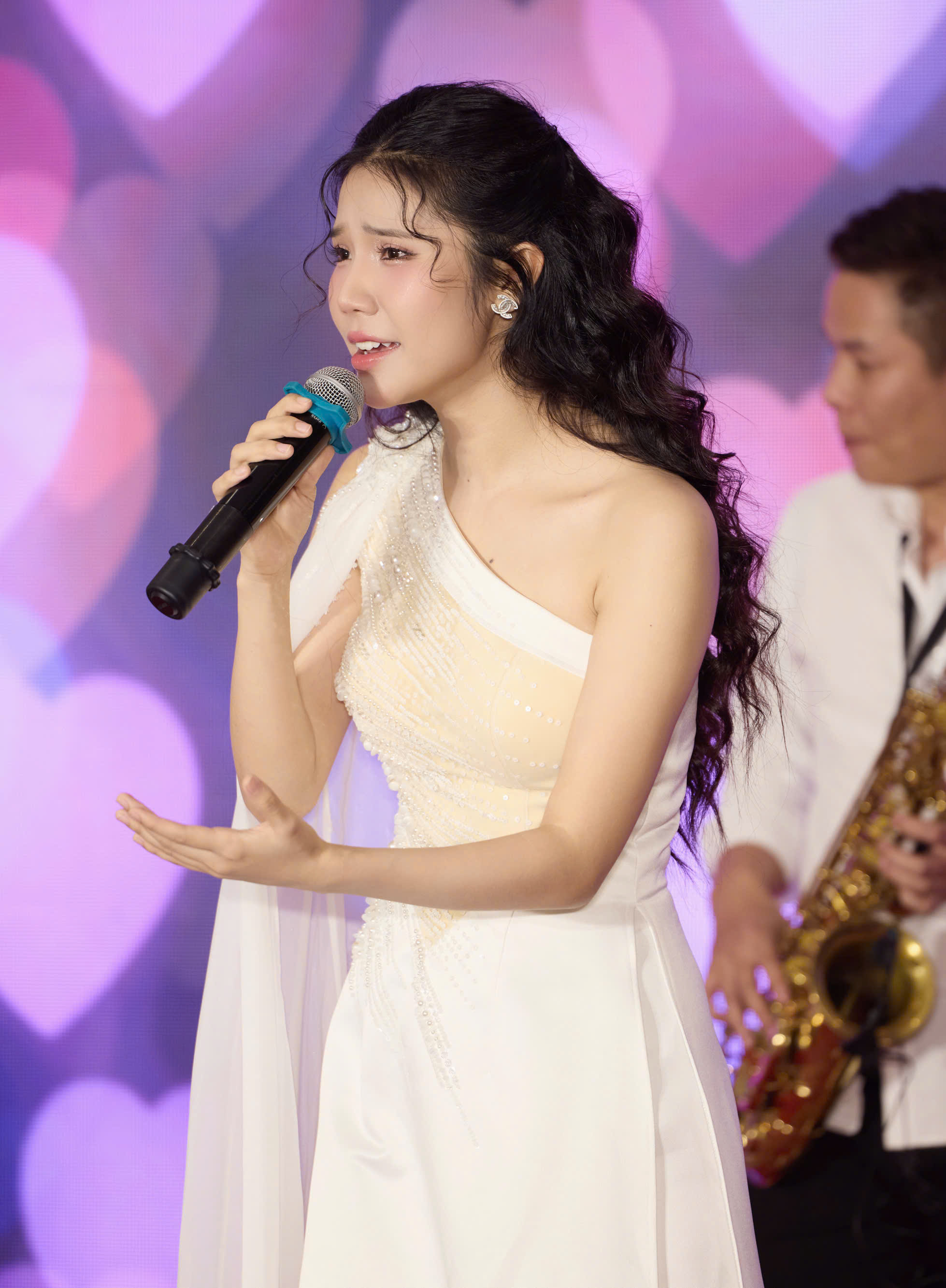 Giải nhất Tiếng hát Hà Nội 2025 Nguyễn Phương Anh hé lộ gia cảnh và vai trò quan trọng của 2 NSƯT - Ảnh 4.