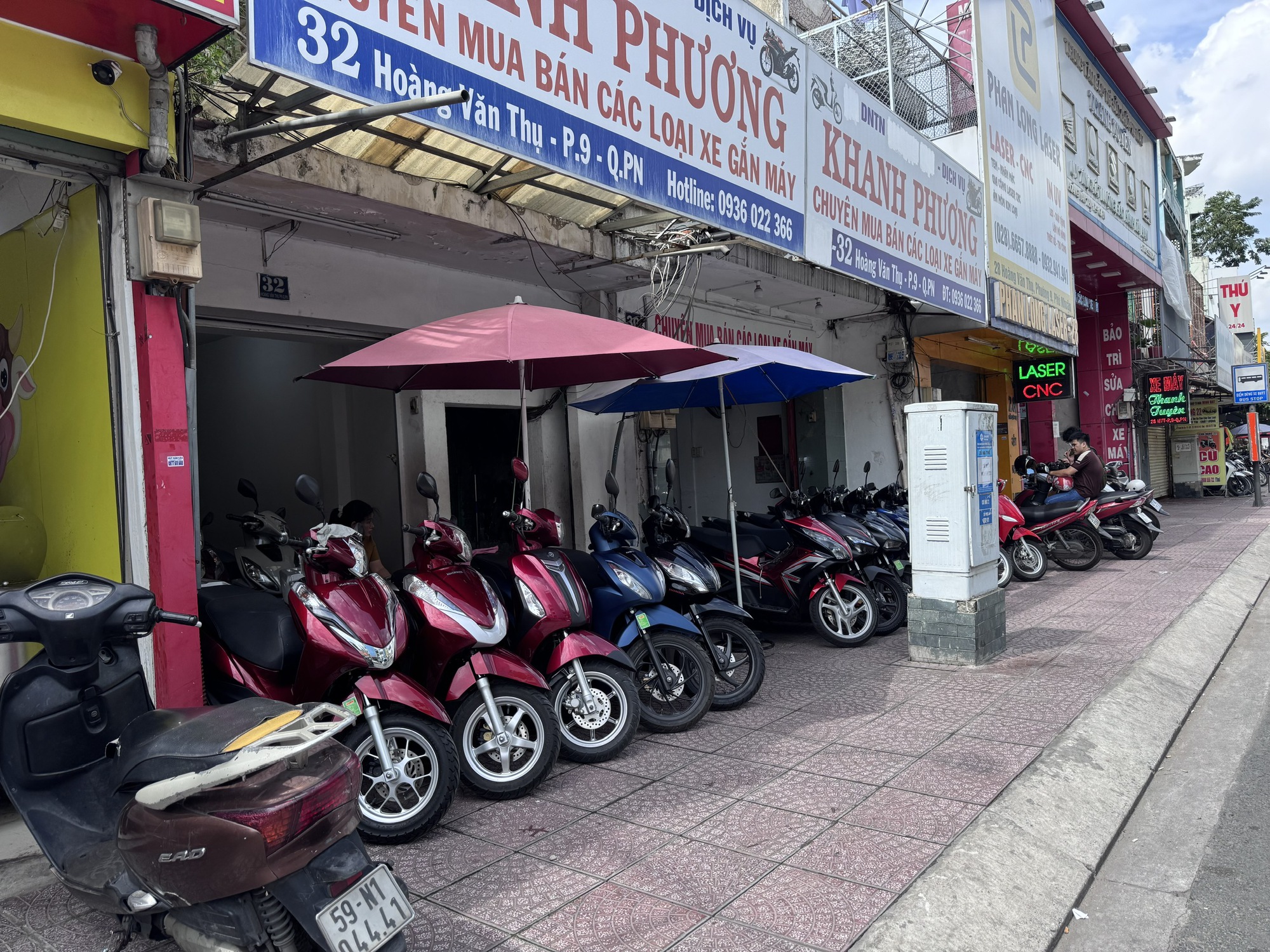 Thị trường xe m&aacute;y cũ TP HCM vắng kh&aacute;ch mua dịp Tết - Ảnh 3.