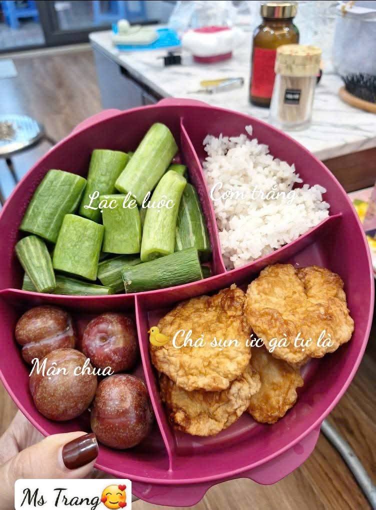 9 th&aacute;ng mang hộp cơm kiểu n&agrave;y đi l&agrave;m, mẹ 2 con giảm 15kg trong sự ngỡ ng&agrave;ng- Ảnh 9.