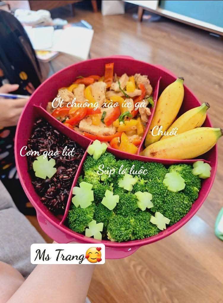 9 th&aacute;ng mang hộp cơm kiểu n&agrave;y đi l&agrave;m, mẹ 2 con giảm 15kg trong sự ngỡ ng&agrave;ng- Ảnh 3.