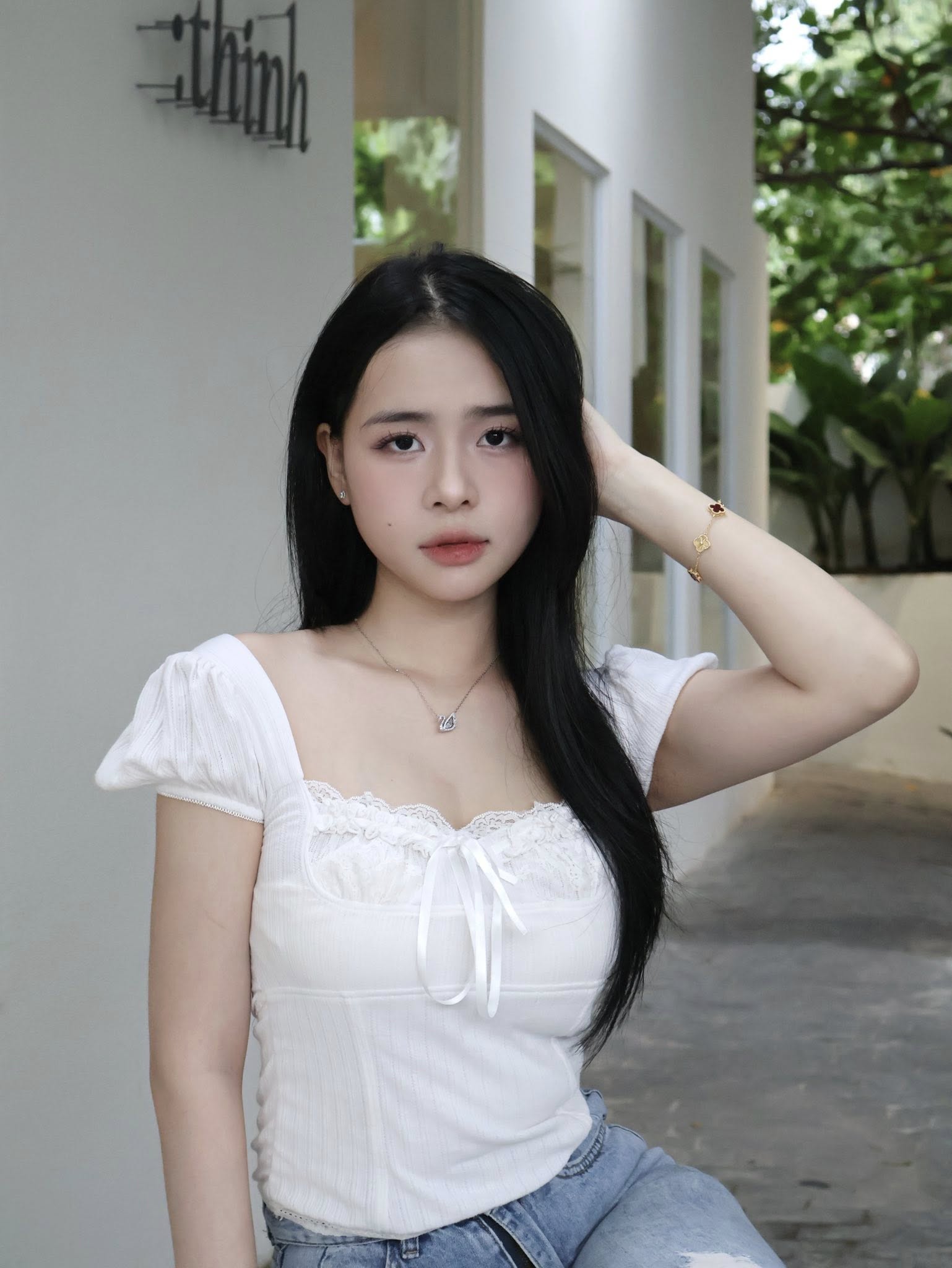 M&ecirc; mẩn nhan sắc hotgirl khiến Thanh Nh&agrave;n (U22 Việt Nam) y&ecirc;u xa ng&agrave;n c&acirc;y số, rồi "cưới liền tay" ở độ tuổi rất trẻ - Ảnh 10.
