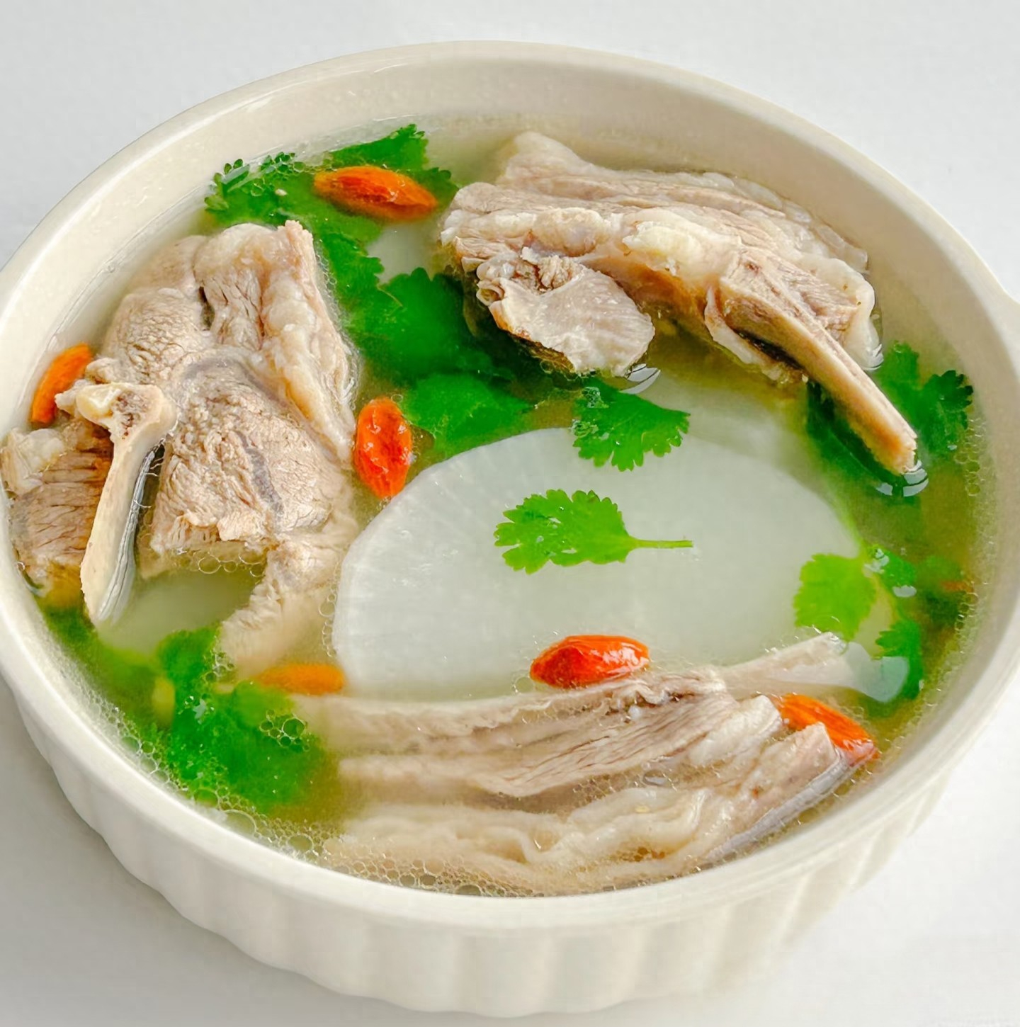 M&ugrave;a đ&ocirc;ng cứ ăn đ&uacute;ng 5 m&oacute;n "nhỏ m&agrave; c&oacute; v&otilde;" n&agrave;y, kh&iacute; huyết lưu th&ocirc;ng, da dẻ hồng h&agrave;o bất chấp gi&oacute; lạnh - Ảnh 1.