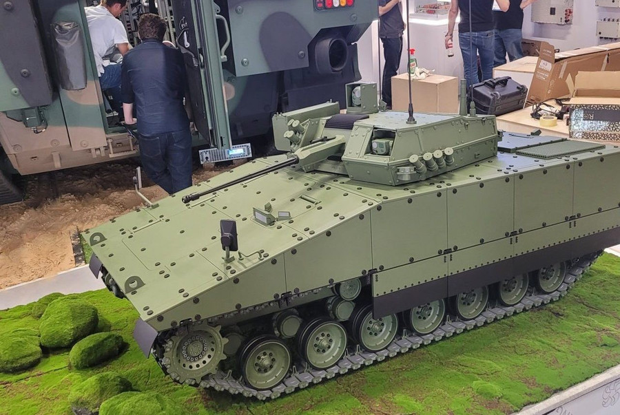 Xe chiến đấu bộ binh Ratel hạng nặng sẽ ho&agrave;n th&agrave;nh v&agrave;o cuối năm 2026 - Ảnh 1.