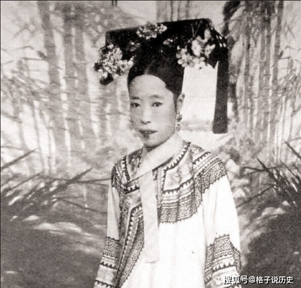 Ho&agrave;ng hậu ở ng&ocirc;i l&acirc;u nhất nh&agrave; Thanh: Kh&ocirc;ng một đ&ecirc;m thị tẩm trong 20 năm, được lịch sử gọi l&agrave; "hiền nh&acirc;n" - Ảnh 3.