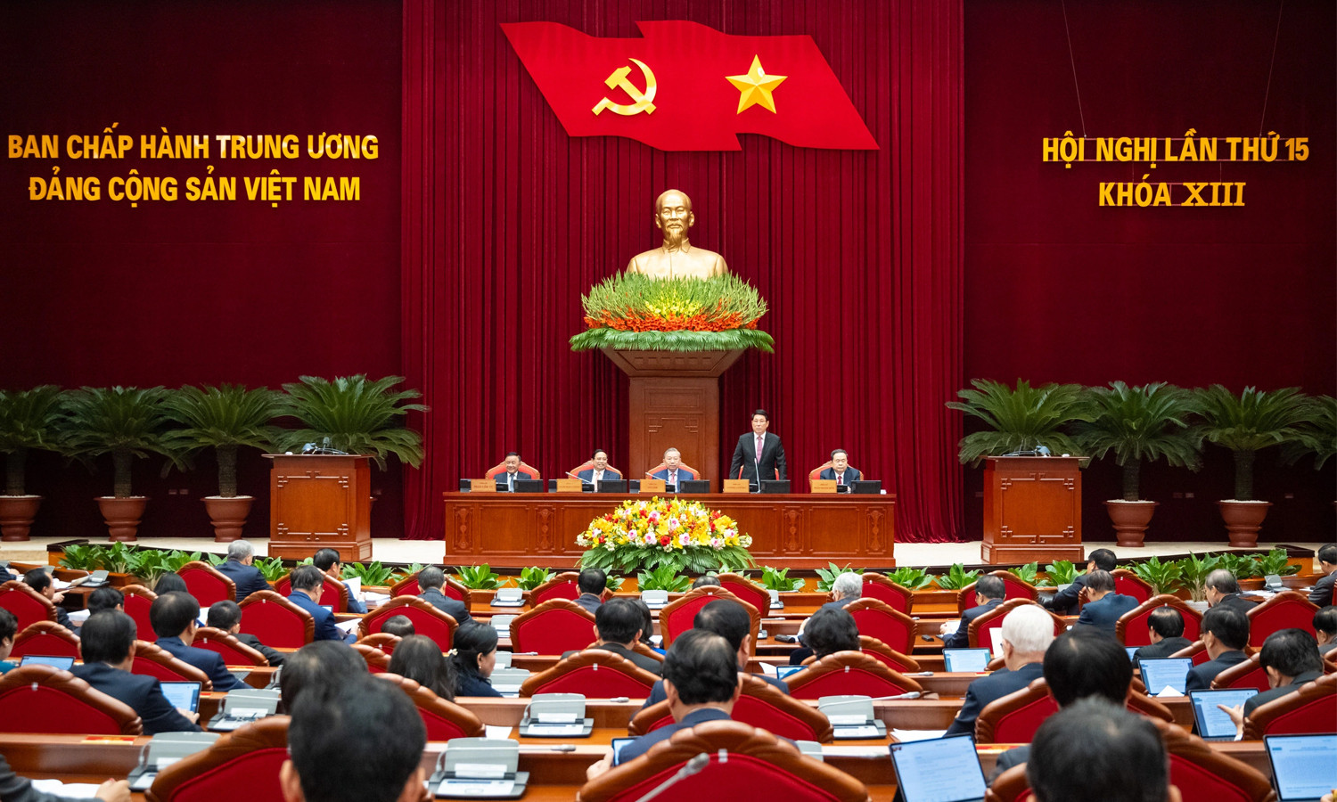 Khai mạc Hội nghị Trung ương 15 , c&ocirc;ng t&aacute;c nh&acirc;n sự Đại hội XIV của Đảng - Ảnh 1.