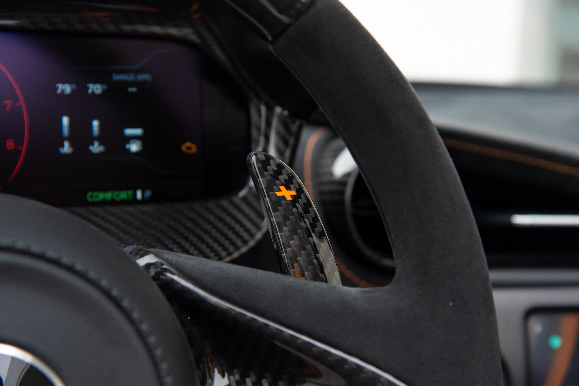 Đại gia Việt có thể trở thành người duy nhất trên thế giới sở hữu chiếc McLaren 750S này: Gần 30 tỷ, màu sơn cực độc cần 260 giờ hoàn thiện- Ảnh 17. Đại gia Việt có thể trở thành người duy nhất trên thế giới sở hữu chiếc McLaren 750S này: Gần 30 tỷ, màu sơn cực độc cần 260 giờ hoàn thiện- Ảnh 17.