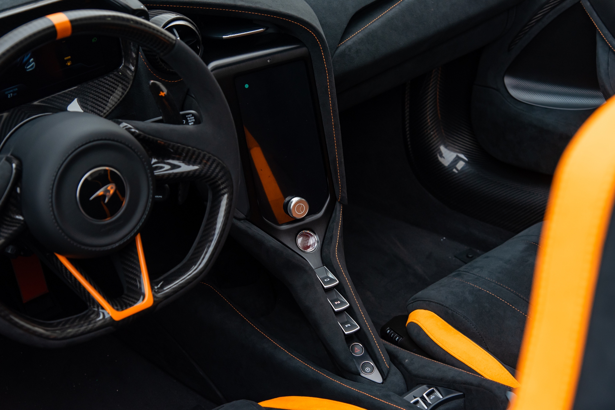 Đại gia Việt có thể trở thành người duy nhất trên thế giới sở hữu chiếc McLaren 750S này: Gần 30 tỷ, màu sơn cực độc cần 260 giờ hoàn thiện- Ảnh 19. Đại gia Việt có thể trở thành người duy nhất trên thế giới sở hữu chiếc McLaren 750S này: Gần 30 tỷ, màu sơn cực độc cần 260 giờ hoàn thiện- Ảnh 19.