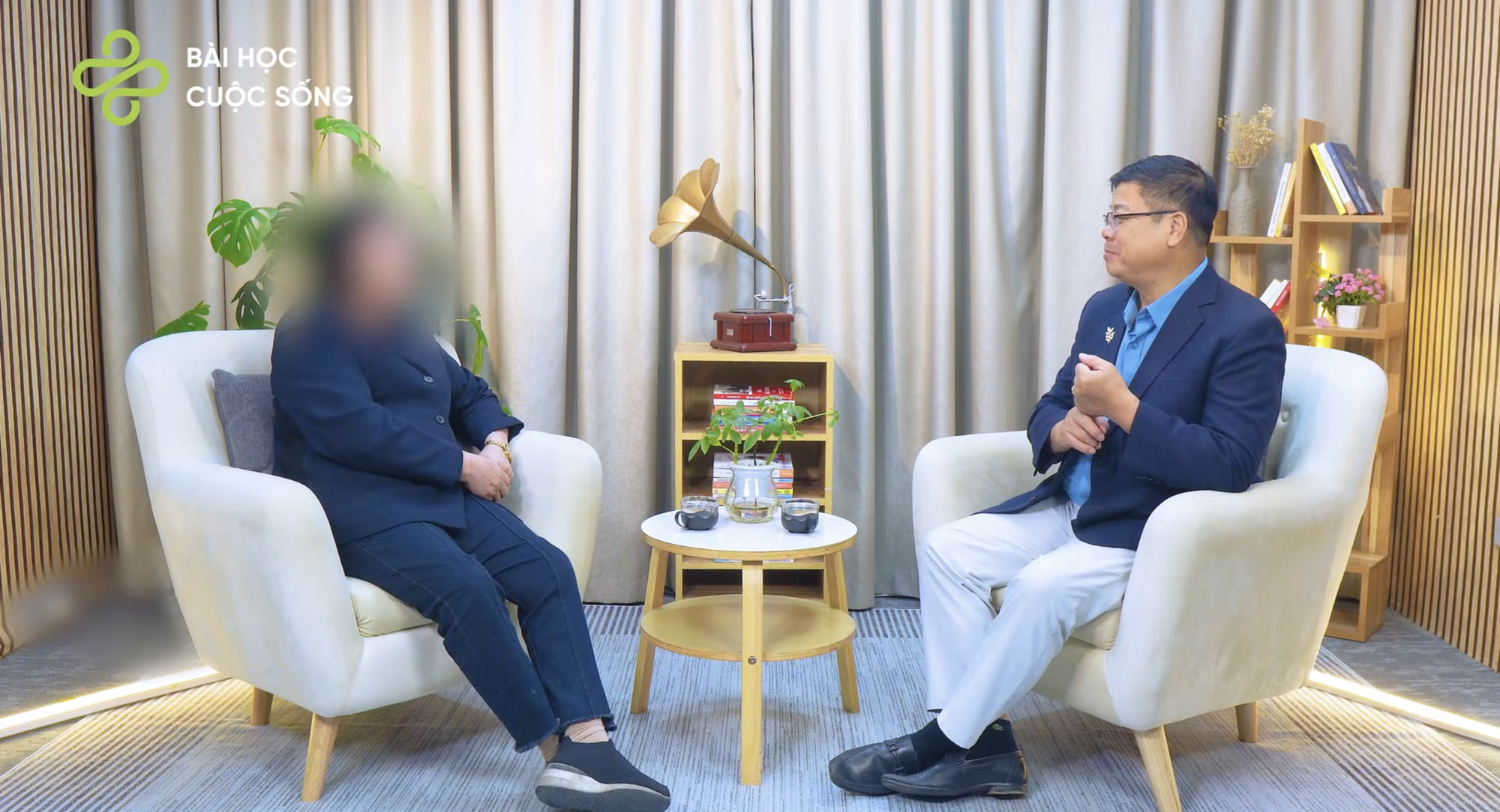 B&agrave; ngọai U60 ngoại t&igrave;nh, chồng ph&aacute;t hiện: C&acirc;u chuyện g&acirc;y x&ocirc;n xao - Ảnh 2.