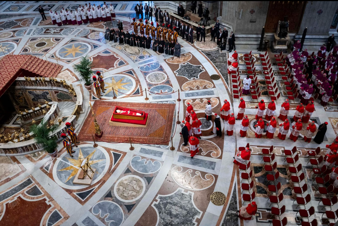 Ch&ugrave;m ảnh: Ch&uacute;ng ta đ&atilde; sống một năm 2025 như thế n&agrave;o?- Ảnh 7.