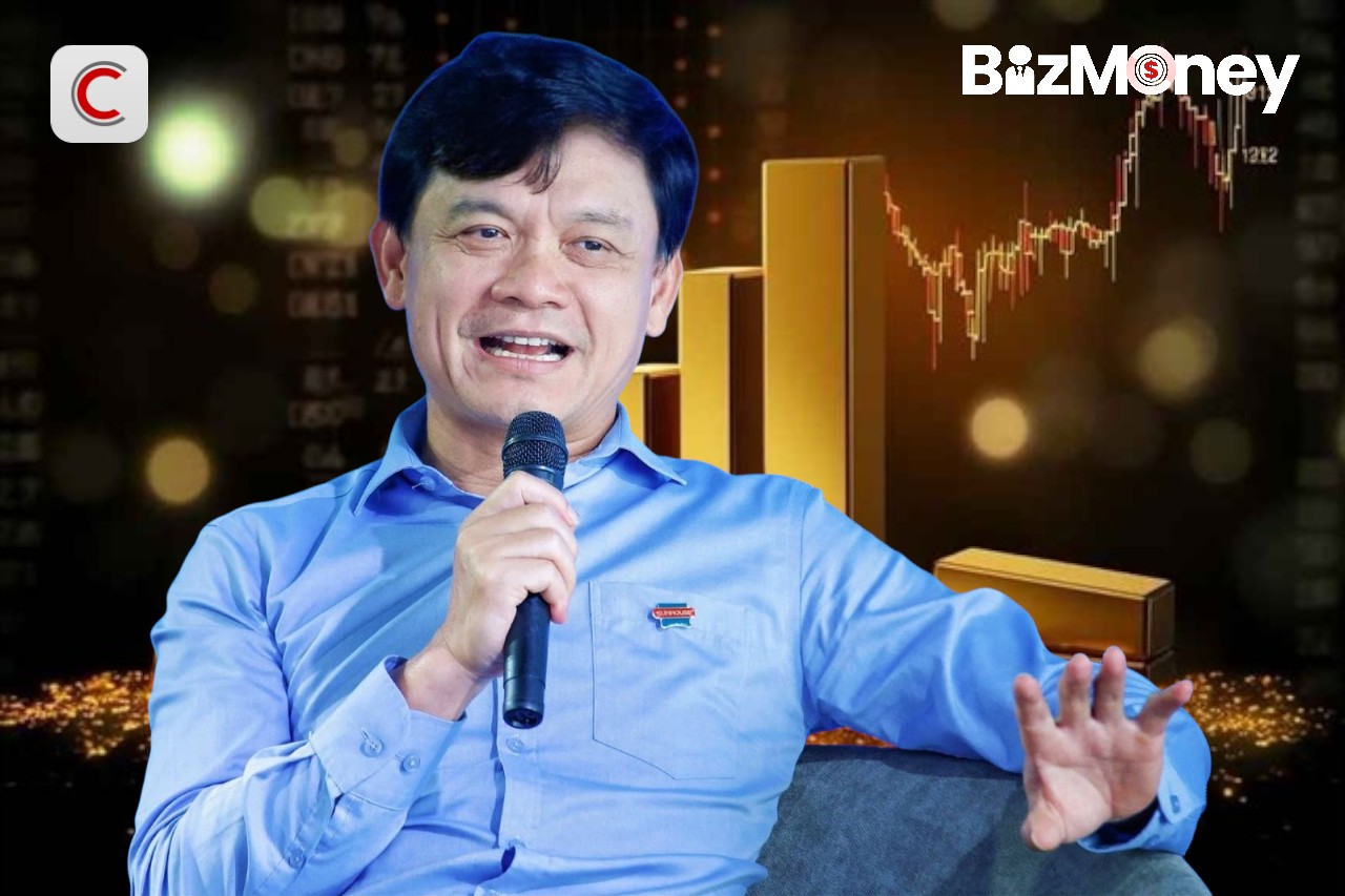 Shark Ph&uacute; lưu &yacute;: Nếu gi&aacute; v&agrave;ng cao k&eacute;o gi&aacute; nh&agrave; đất tăng, buộc mặt bằng thu nhập phải tăng từ 10 triệu l&ecirc;n 20&ndash;30 triệu đồng, c&aacute;c loại h&agrave;ng h&oacute;a kh&aacute;c cũng tăng - Ảnh 1.