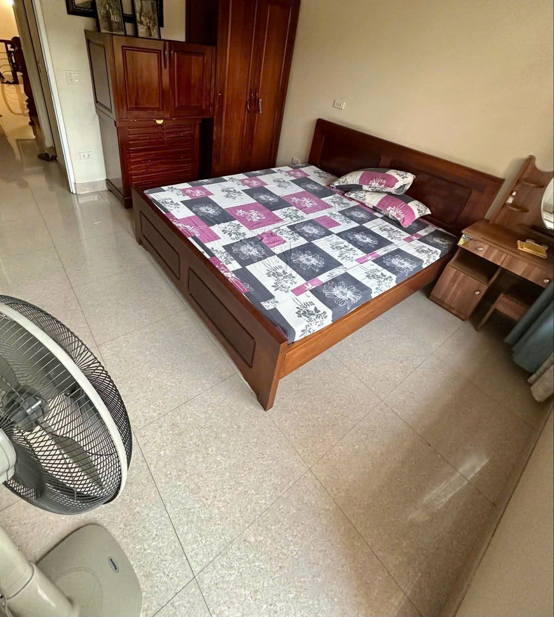 Cho&aacute;ng: Em chồng ở chung với bạn trai ngay trong ph&ograve;ng vợ chồng anh trai, chị d&acirc;u phải ra tay xử l&yacute; "gọn"- Ảnh 2.