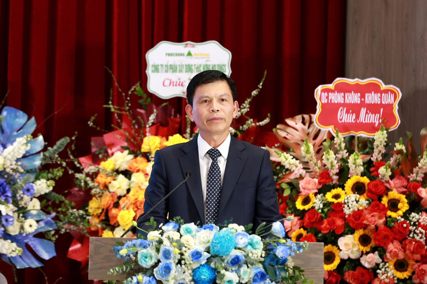 Việt Nam thống nhất với Singapore, Trung Quốc gi&atilde;n c&aacute;ch 20 dặm tr&ecirc;n đường bay trục - Ảnh 3.