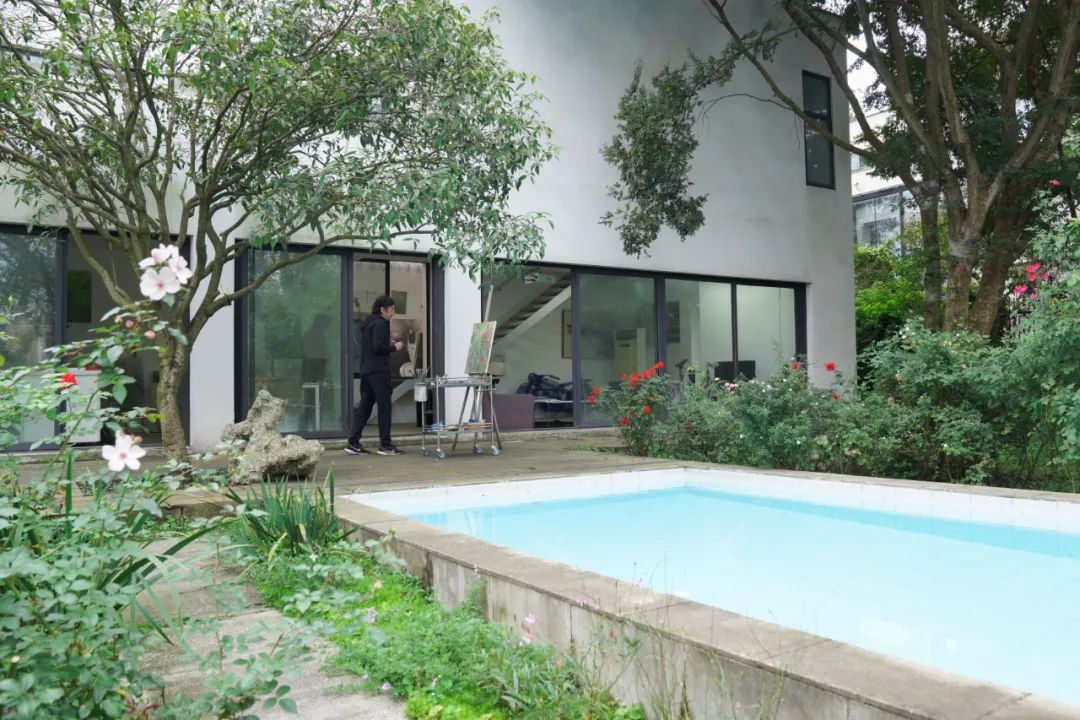 Nam nghệ sĩ xây biệt thự ở ẩn, U80 sống “lẻ bóng”: Không nghỉ hưu, thức đến 4h sáng làm việc vẫn hài lòng- Ảnh 4.