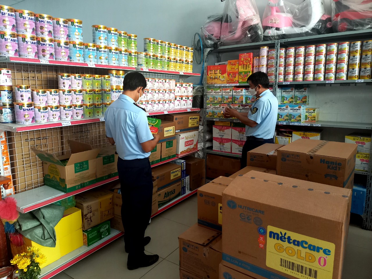 Hệ thống 'soi h&agrave;ng giả' của Bộ C&ocirc;ng thương ch&iacute;nh thức vận h&agrave;nh từ h&ocirc;m nay  - Ảnh 2.