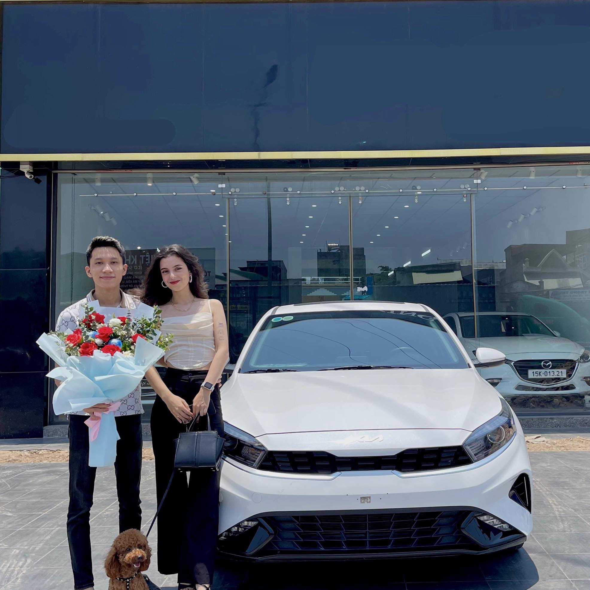 C&ocirc; gi&aacute;o T&acirc;y Ban Nha lấy chồng Hải Ph&ograve;ng, bất ngờ với h&agrave;ng x&oacute;m ở qu&ecirc; chồng - Ảnh 3.