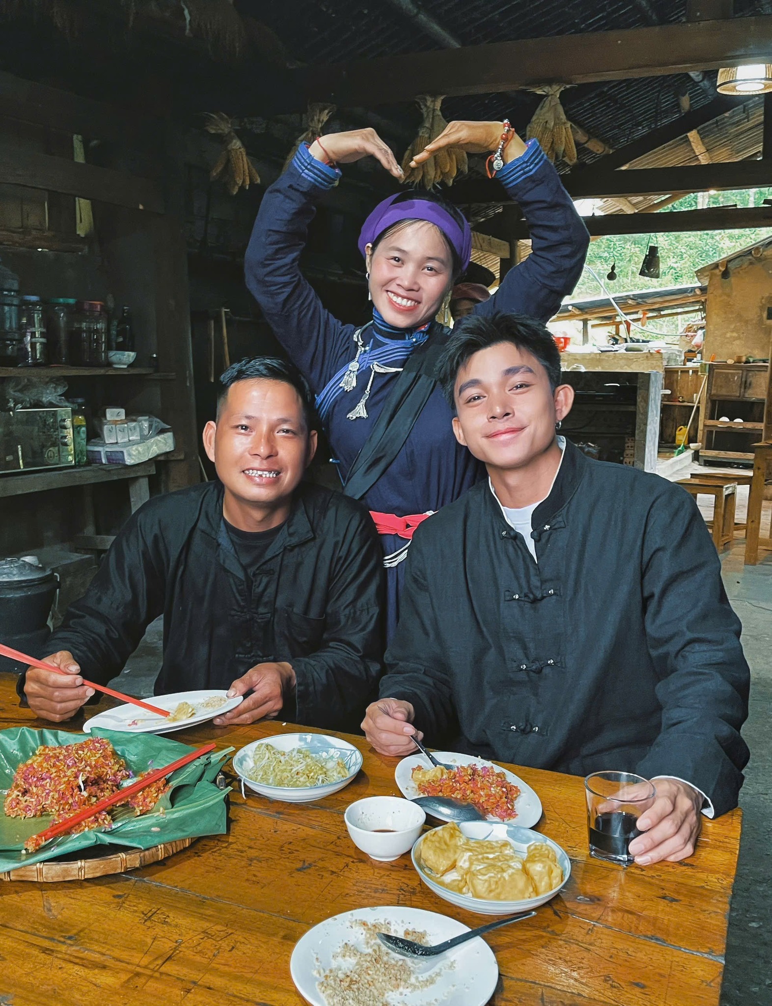 Chị Vàng Thị Thông trong Gia đình Haha nghẹn ngào chia sẻ sau khi người thân qua đời- Ảnh 7.