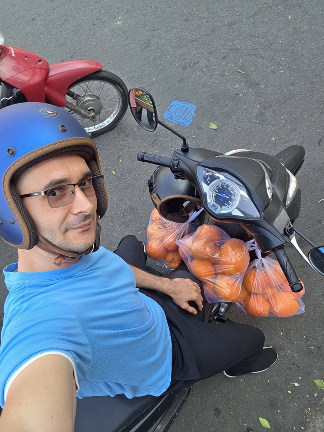 Kh&aacute;ch T&acirc;y nằng nặc mua hết xe chở cam c&oacute; biển 37, đ&ograve;i b&aacute;n lại gi&aacute; gấp đ&ocirc;i v&igrave; l&yacute; do kh&ocirc;ng ai ngờ tới- Ảnh 2.