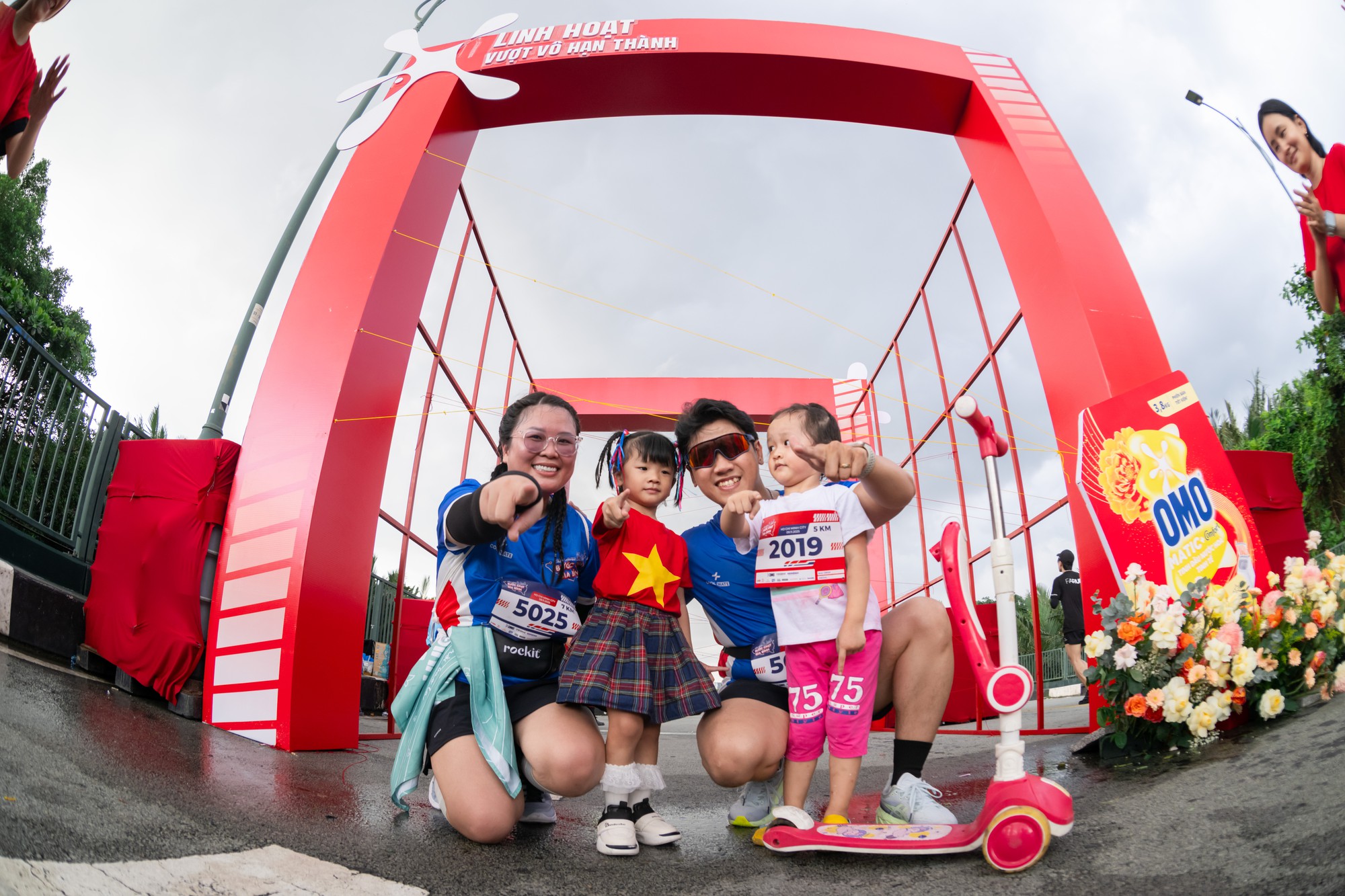 OMO cổ vũ tinh thần &ldquo;ngại g&igrave; bẩn&rdquo; của gia đ&igrave;nh trẻ th&ocirc;ng qua chuỗi hoạt động thể thao - Ảnh 4.