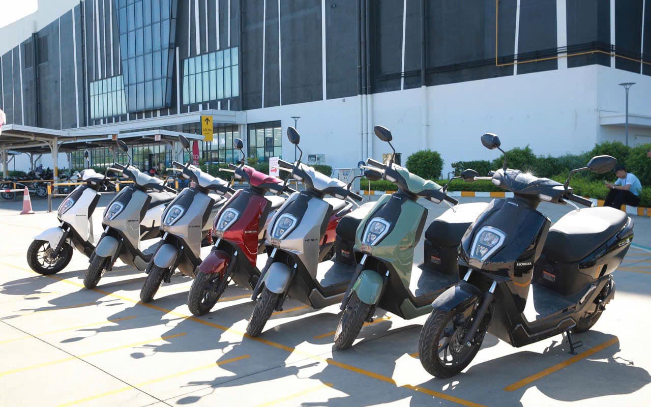 Sự thất bại trong lệnh cấm xe xăng tại ch&acirc;u &Acirc;u: Trợ cấp bị thu hẹp, gi&aacute; xe điện vượt khả năng người d&acirc;n, hạ tầng sạc kh&ocirc;ng đủ - Ảnh 2.