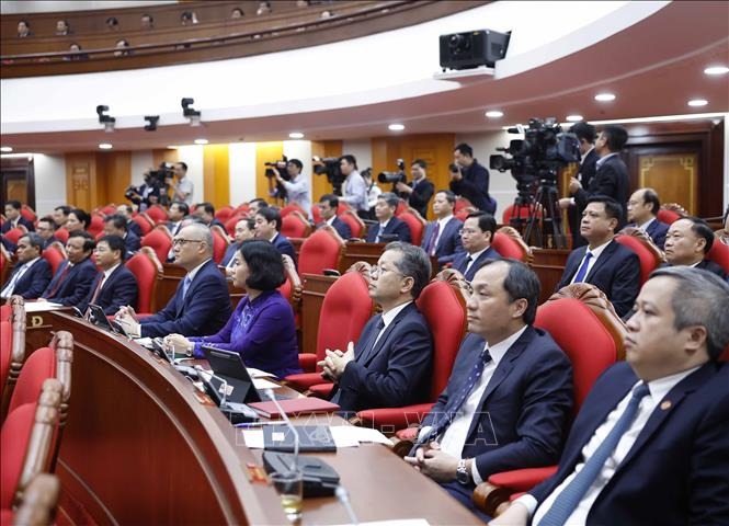 H&igrave;nh ảnh bế mạc Hội nghị Trung ương 15  - Ảnh 6.