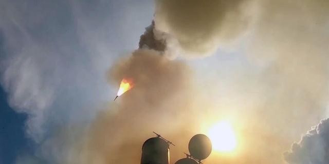 Nga L&ecirc;n kế hoạch bắn hạ vệ tinh Starlink bằng S - 500 v&agrave; những t&aacute;c động nguy hiểm - Ảnh 1.