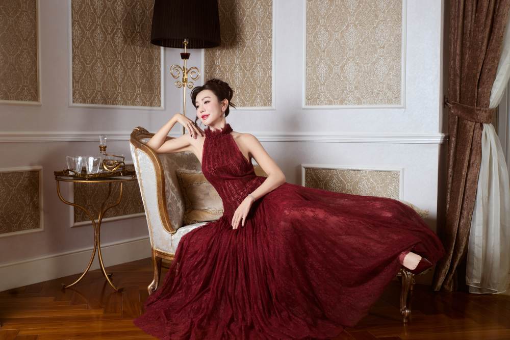 MC Golf Hải Anh tung loạt ảnh đón Giáng sinh, hé lộ hình ảnh chưa từng lặp lại - Ảnh 1.