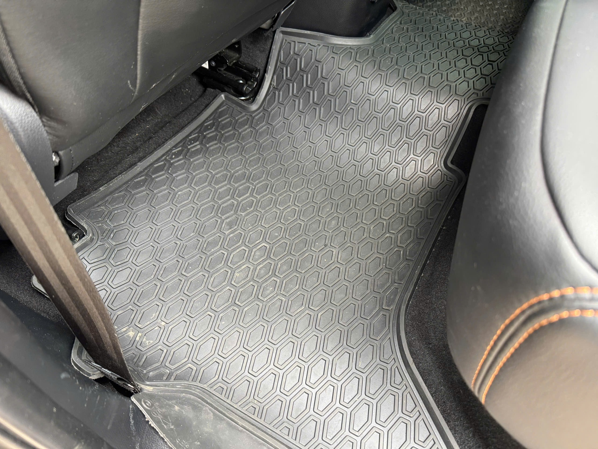 Thử mua phụ kiện &ocirc; t&ocirc; online: M&oacute;n ổn, m&oacute;n phải mang ra cửa h&agrave;ng l&agrave;m lại- Ảnh 12.