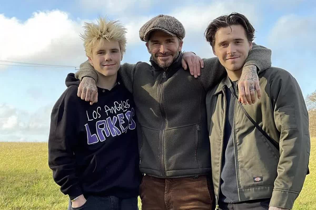 Gắt: Cậu ba nhà Beckham bảo vệ bố mẹ giữa lúc bị con cả "block", xé toạc tình anh em đang cực căng thẳng - Ảnh 5.