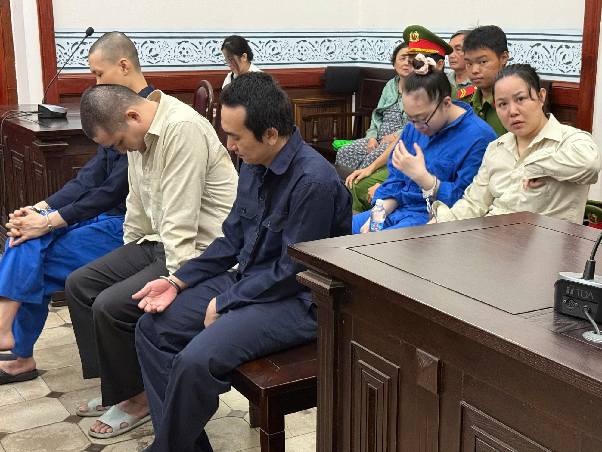 Nh&acirc;n vật nữ b&iacute; ẩn trong vụ &aacute;n ma t&uacute;y tại TPHCM đối diện &aacute;n chung th&acirc;n - Ảnh 1.