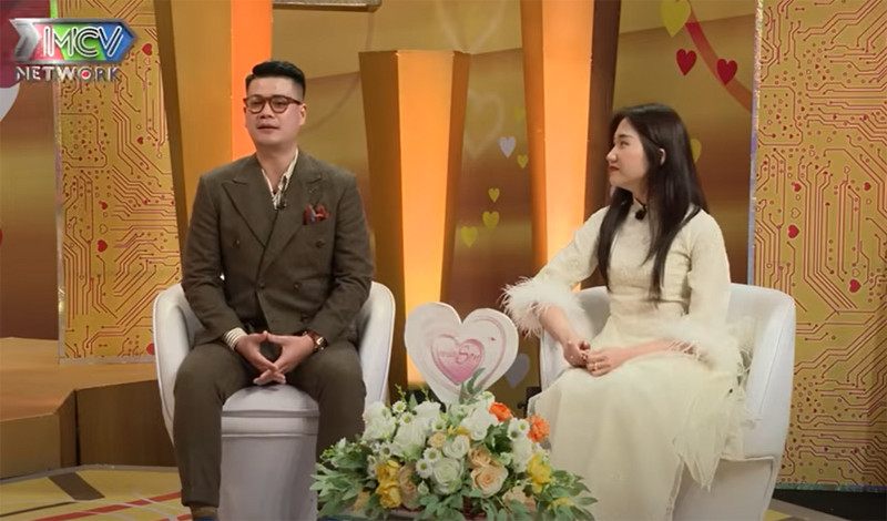 Đưa mẹ đơn th&acirc;n c&ugrave;ng đi du học &Uacute;c, gi&aacute;m đốc Đ&agrave; Nẵng nhận tr&aacute;i ngọt sau 10 năm- Ảnh 1.