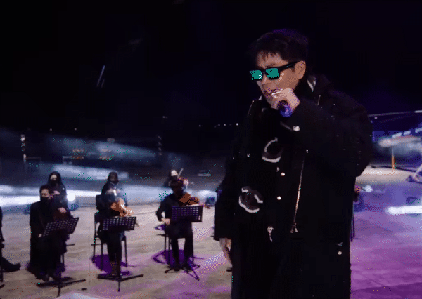 Dấu chấm hết của 1 ng&ocirc;i sao: Chịu cấm s&oacute;ng 15 năm, bị kiện 215 tỷ ti&ecirc;u t&ugrave;ng sự nghiệp- Ảnh 5.