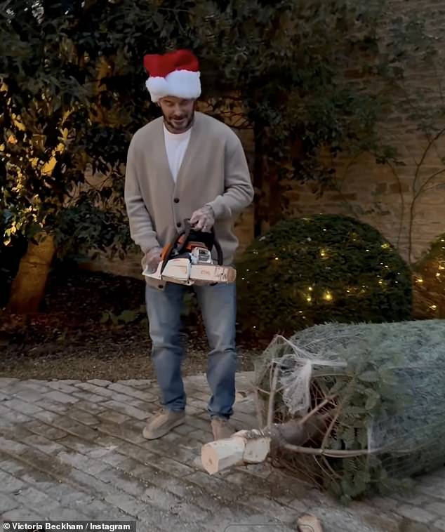 Gi&aacute;ng sinh vẫn kh&ocirc;ng ngừng drama: Cậu cả nh&agrave; Beckham ngầm ch&acirc;m biếm khi bị em trai vạch trần chuyện chặn cả nh&agrave; tr&ecirc;n MXH- Ảnh 5.