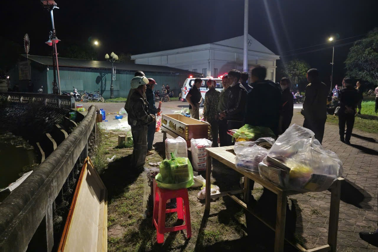 Hai học sinh lớp 8 tử vong do đuối nước khi c&acirc;u c&aacute; ở Nghệ An - Ảnh 2.