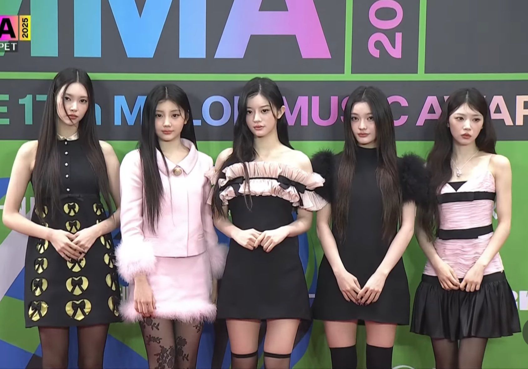 5 bóng hồng cứ xuất hiện lần nào là bị chê lần đấy- Ảnh 4. 5 bóng hồng cứ xuất hiện lần nào là bị chê lần đấy- Ảnh 4.