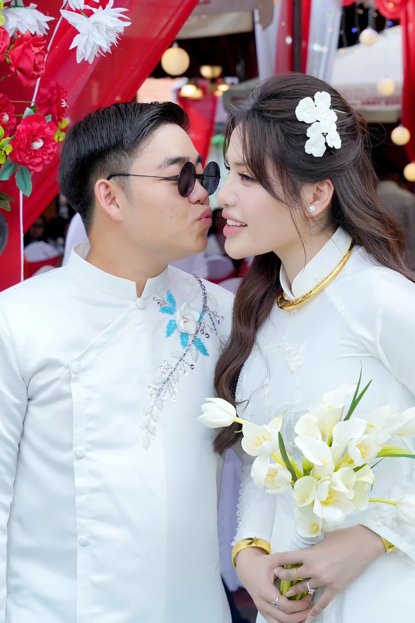 Nghiền ăn phở, ch&agrave;ng trai &ldquo;cưa&rdquo; lu&ocirc;n con g&aacute;i chủ qu&aacute;n, ng&agrave;y cưới nhận 4 sổ đỏ, 1 tỷ tiền mặt, 2 c&acirc;y v&agrave;ng - Ảnh 3.