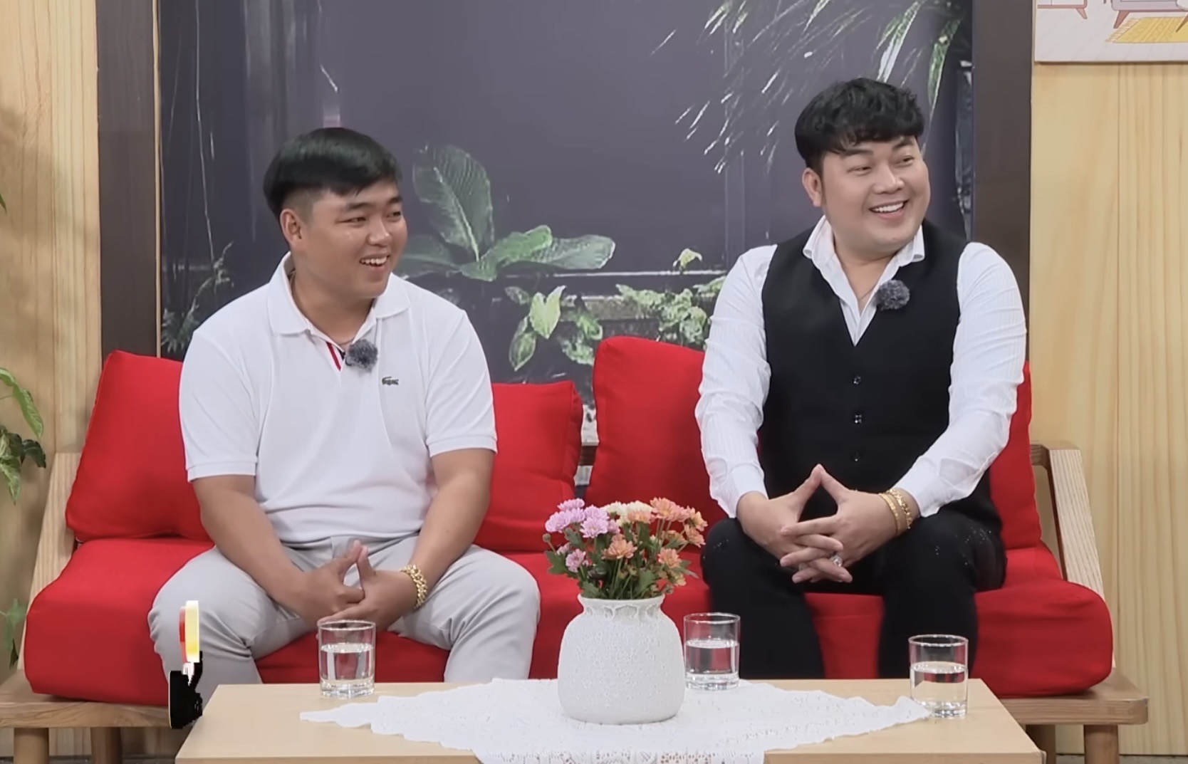 Nghiền ăn phở, ch&agrave;ng trai &ldquo;cưa&rdquo; lu&ocirc;n con g&aacute;i chủ qu&aacute;n, ng&agrave;y cưới nhận 4 sổ đỏ, 1 tỷ tiền mặt, 2 c&acirc;y v&agrave;ng - Ảnh 5.