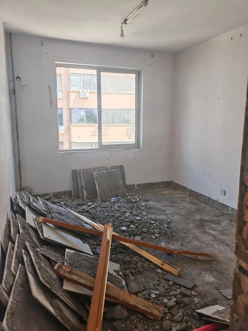 T&ocirc;i chạy theo tr&agrave;o lưu mua &ldquo;nh&agrave; cũ &ndash; nhỏ&rdquo; v&agrave; hối hận tột độ: Chỉ sau 1 năm sống ở đ&oacute;, t&ocirc;i dọn đi trong nước mắt- Ảnh 4.