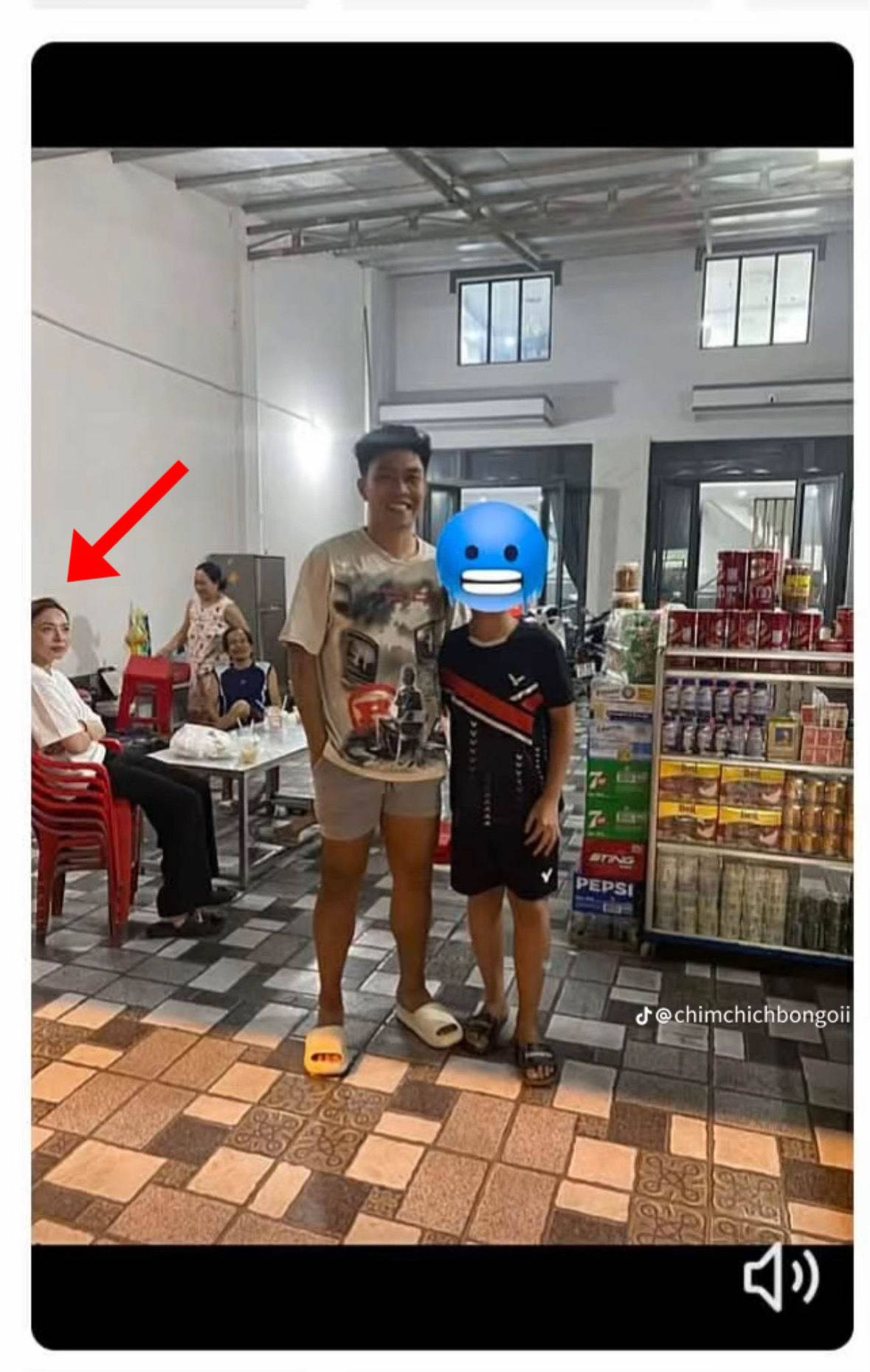 X&ocirc;n xao bức ảnh Ph&iacute; Thanh Thảo về qu&ecirc; L&yacute; Đức, nam cầu thủ lộ cơ ngơi ho&agrave;nh tr&aacute;ng ở T&acirc;y Ninh- Ảnh 3.