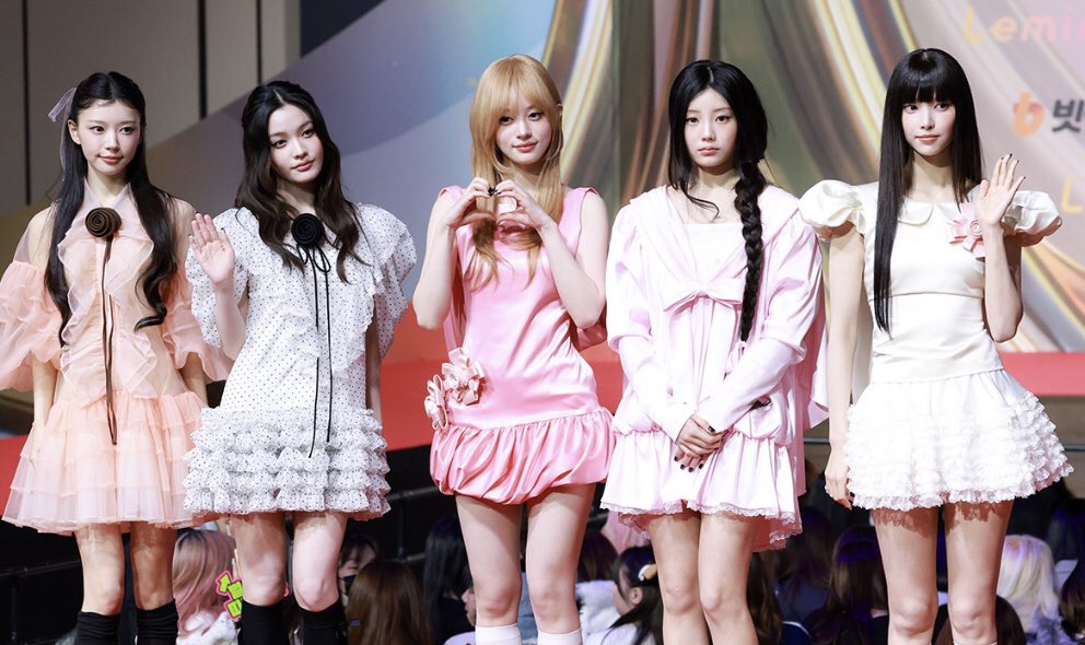 5 bóng hồng cứ xuất hiện lần nào là bị chê lần đấy- Ảnh 1. 5 bóng hồng cứ xuất hiện lần nào là bị chê lần đấy- Ảnh 1.