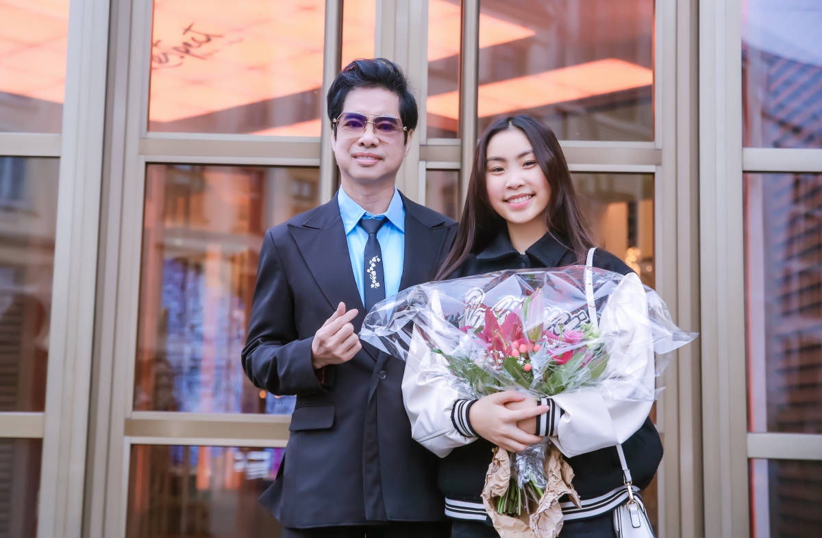 Ngọc Sơn đếm tiền mặt, tặng học trò hơn 150 triệu ngay trên sân khấu- Ảnh 4.