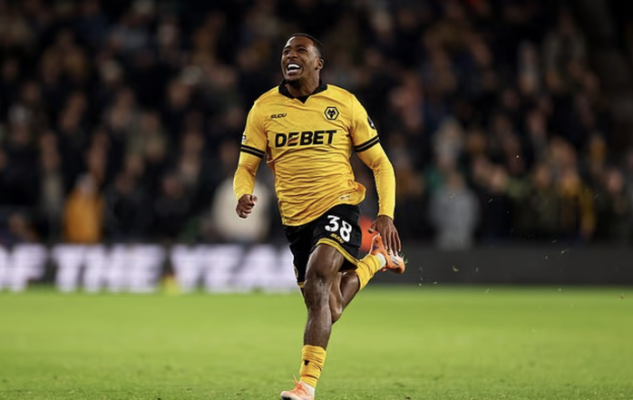 Bất ngờ với cầu thủ tốc độ nhất Ngoại hạng Anh - Ảnh 3.