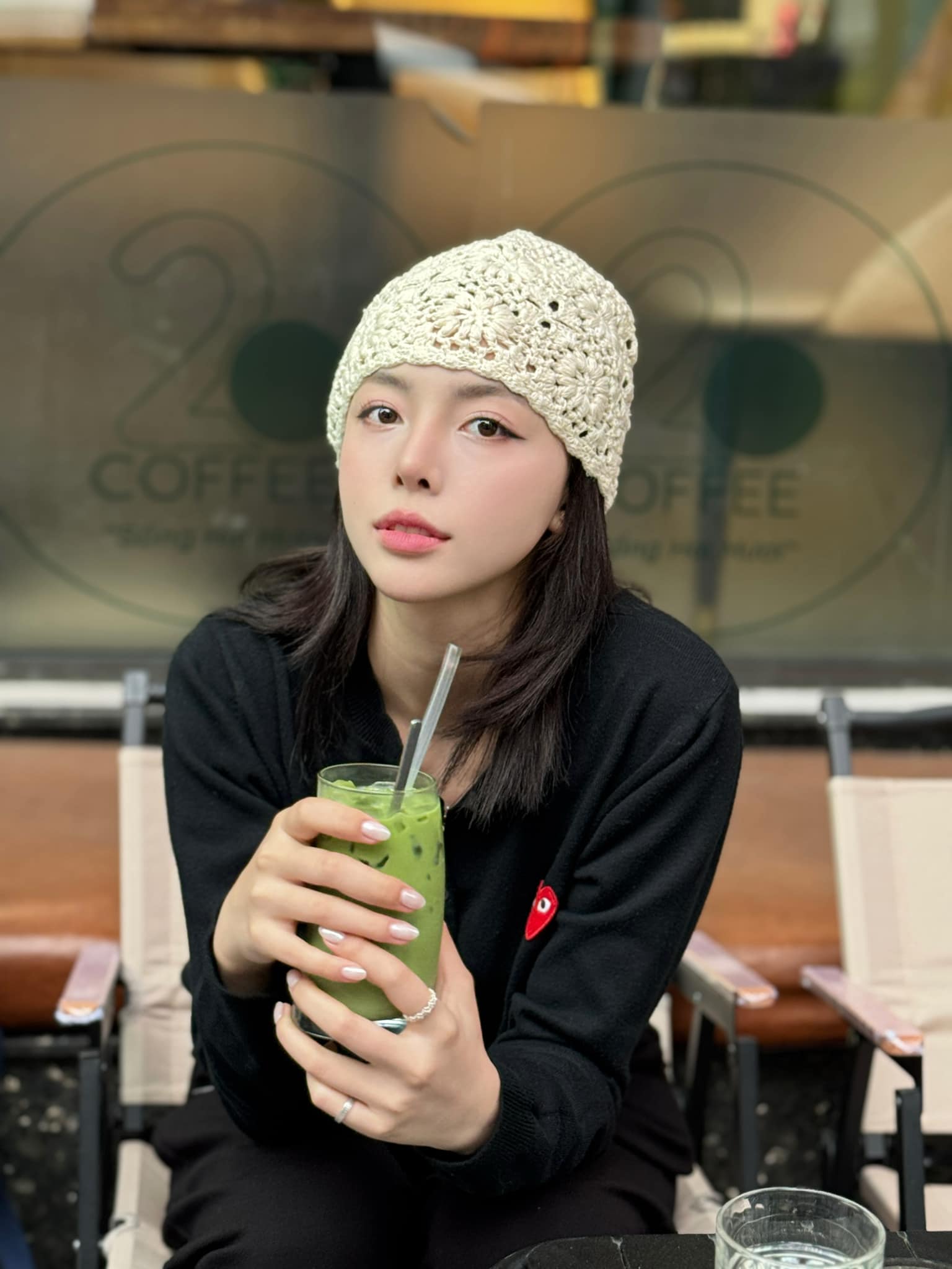 Xạ thủ Ph&iacute; Thanh Thảo kh&aacute;c lạ sau loạt hint t&igrave;nh cảm với L&yacute; Đức U22 Việt Nam, netizen n&oacute;i thẳng: "Vibe n&agrave;y kh&ocirc;ng hợp" - Ảnh 4.