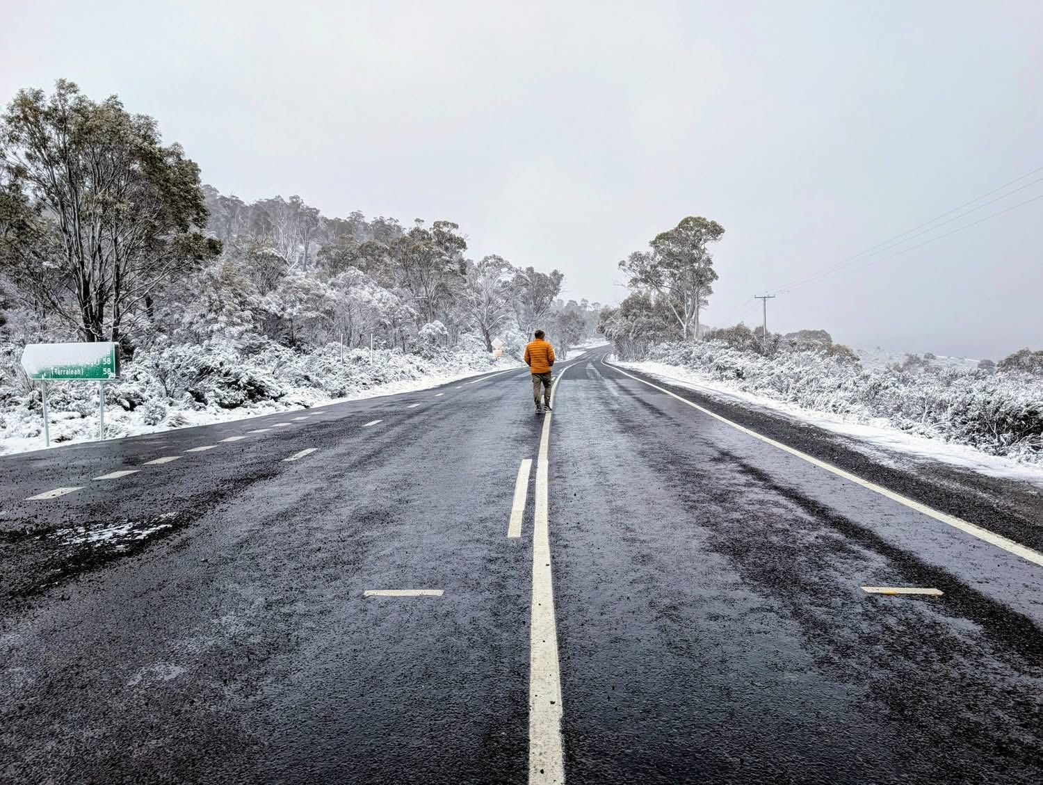 Nơi có tuyết rơi hiếm có sau gần 20 năm! - Ảnh 3.