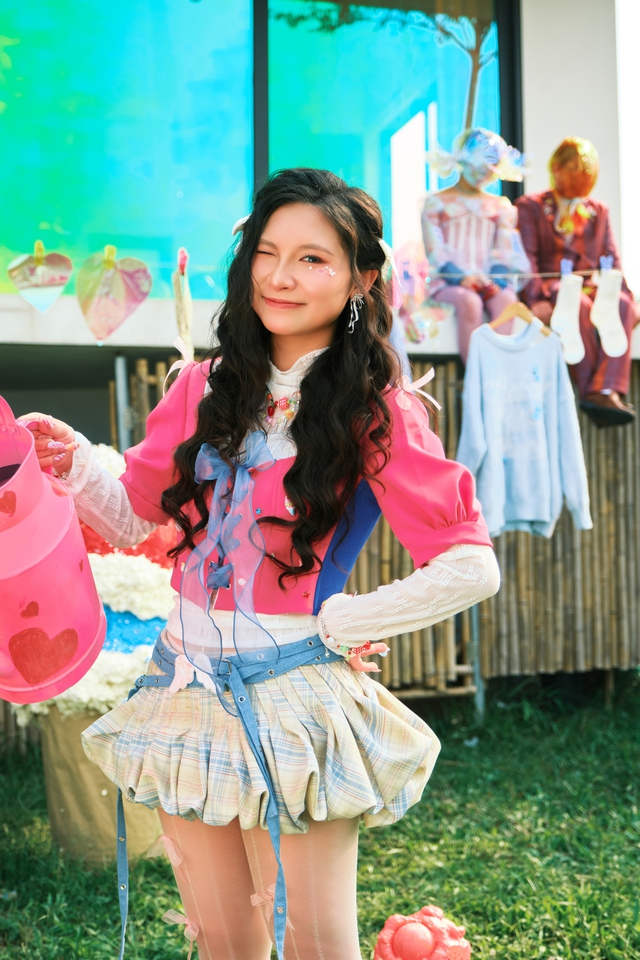 Ca sĩ Trang Anh - người đang g&acirc;y ch&uacute; &yacute; với ca kh&uacute;c "Kem Bạc H&agrave;" l&agrave; ai?- Ảnh 1.