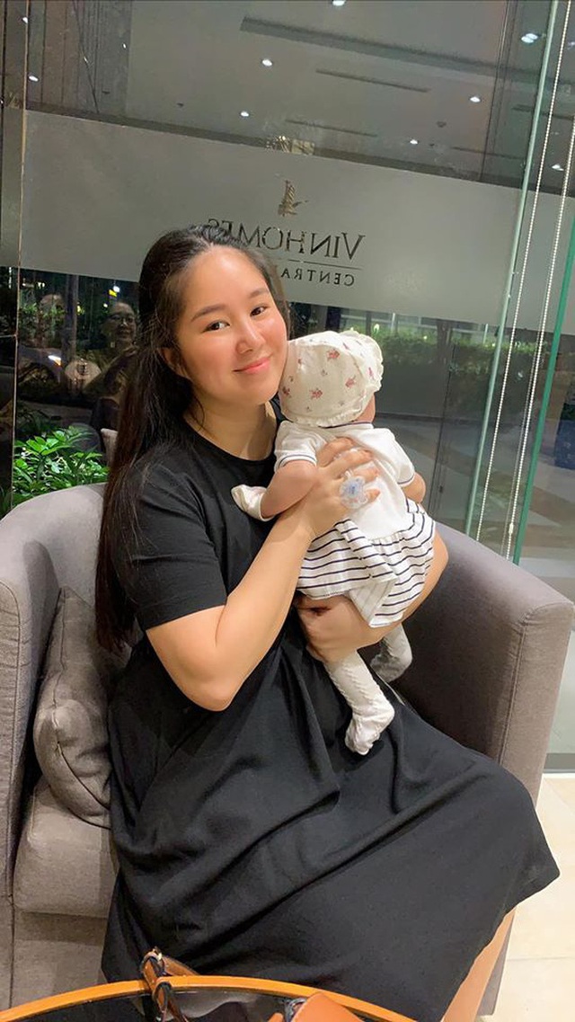 Mỹ nh&acirc;n Việt thăng hạng nhan sắc đỉnh nhất 2025: Giảm 30kg g&acirc;y sốc MXH, nh&igrave;n trẻ hơn cả chồng k&eacute;m 7 tuổi- Ảnh 2.